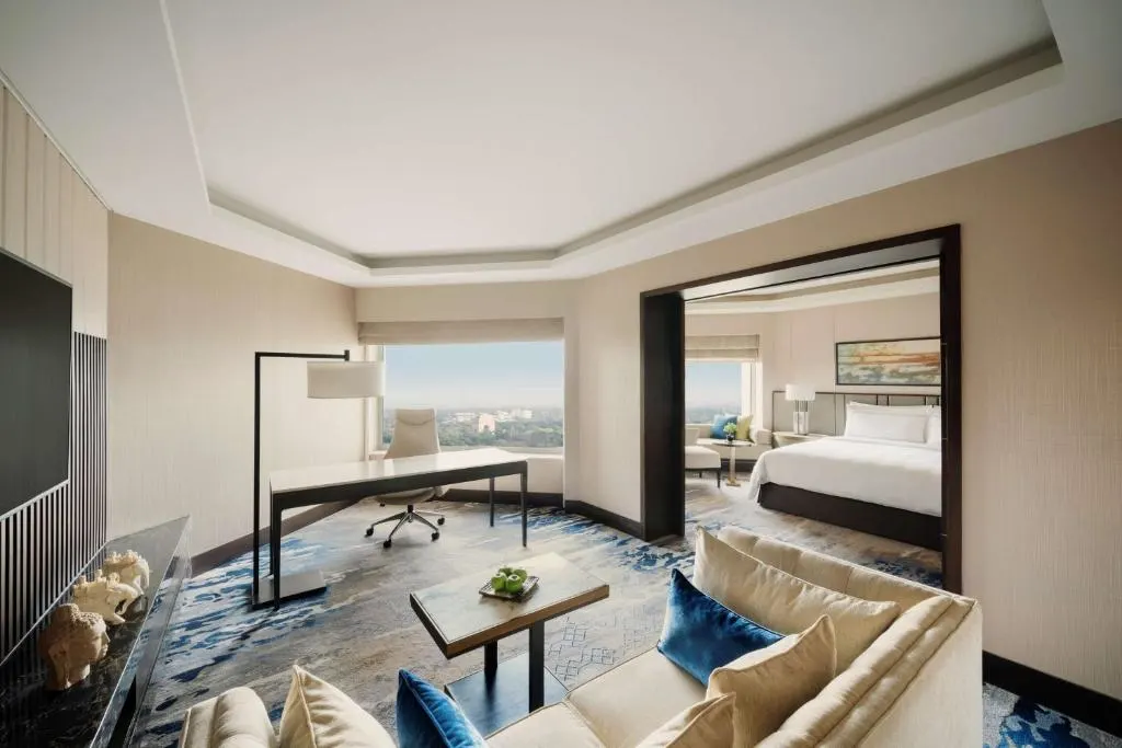 Luxury Chauffeur-Driven Car Rental Services at Shangri-La Eros, New Delhi – Sudarshan Cars